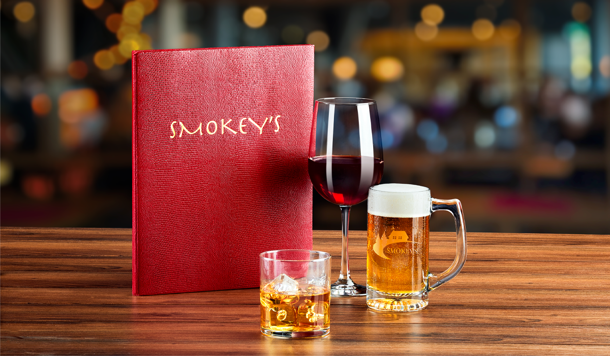 Browse our menu of fine wines, signature cocktails and draft beers.